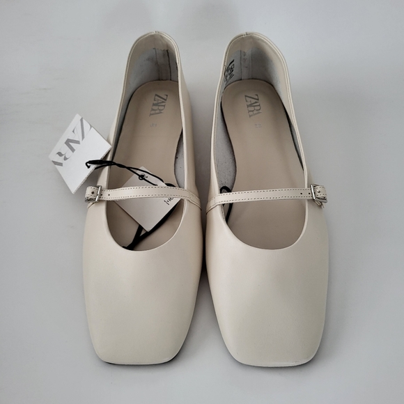 Zara Shoes - Zara Mary Jane Flats Square Toe Cream Leather Minimalist Women’s Sz 38 (7 1/2)